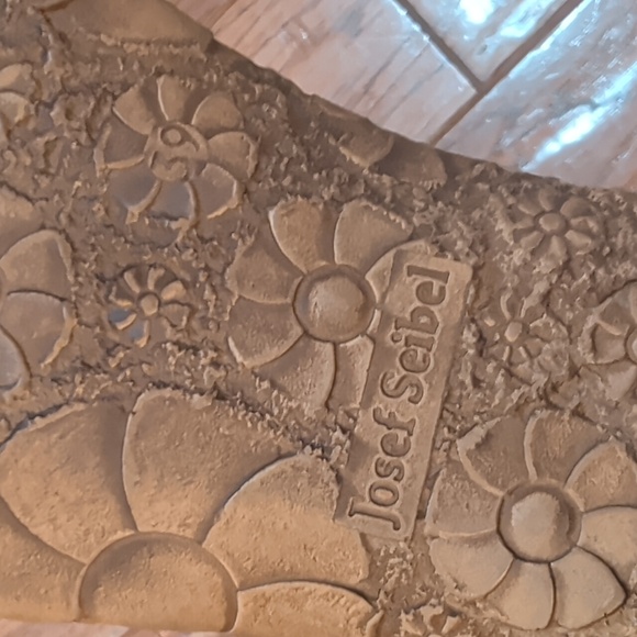 Josef Seibel Rosalie 42 Safron Leather Women's Shoes - Picture 9 of 10